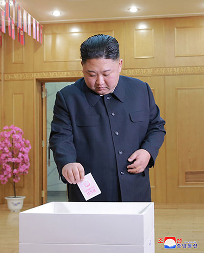 Supreme Leder Kim Jong Un voting deputies for the SPA